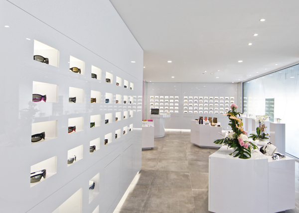 arredamento negozio ottica Villabuona